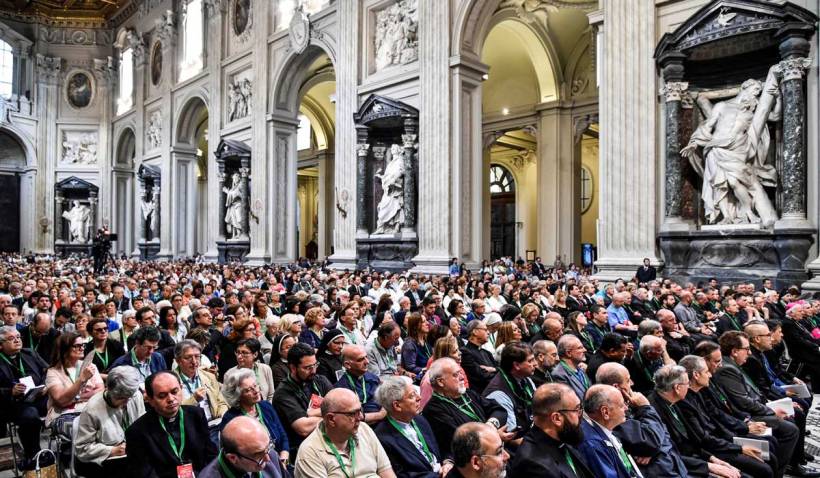 FedeliBasilicaSanGiovanni